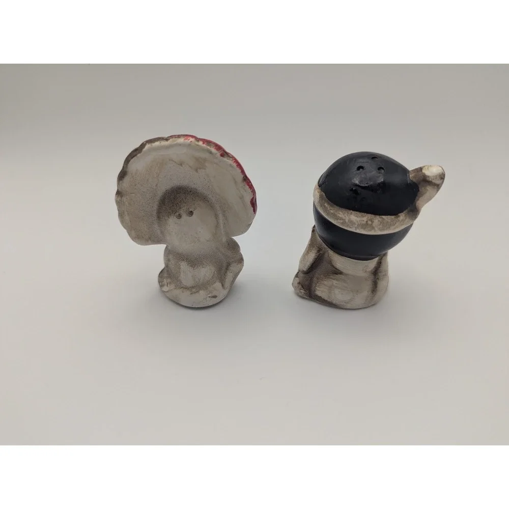 Vintage 1950s Native American Boy Girl‎ Salt Pepper Shakers Japan 2.5